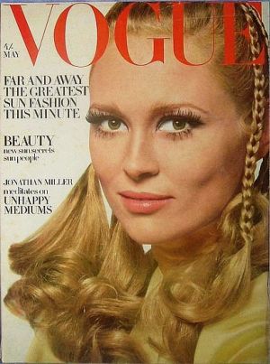 Vintage Vogue magazine covers - wah4mi0ae4yauslife.com - Vintage Vogue UK May 1968.jpg